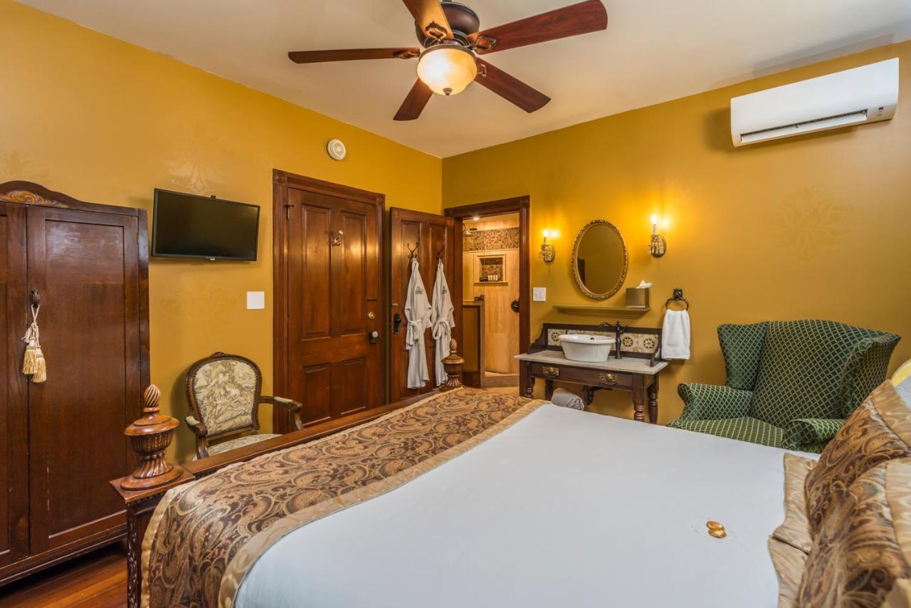 Carriage Way Inn Bed & Breakfast Adults Only - 21 Years Old And Up Сент-Огастин Экстерьер фото