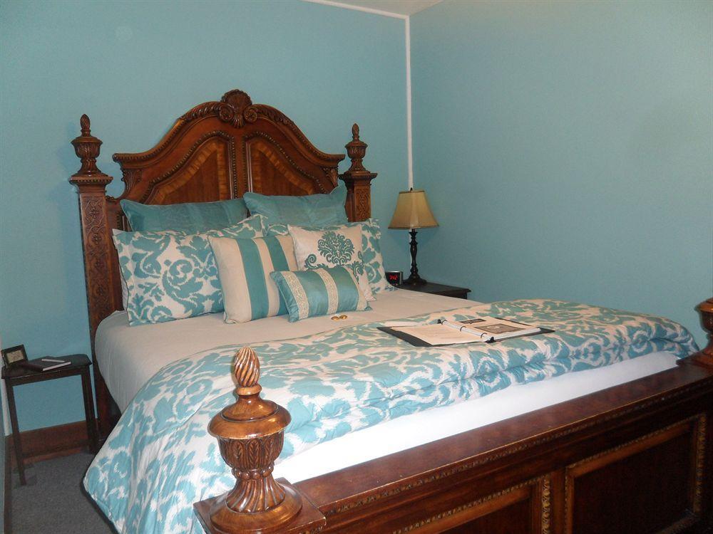 Carriage Way Inn Bed & Breakfast Adults Only - 21 Years Old And Up Сент-Огастин Экстерьер фото