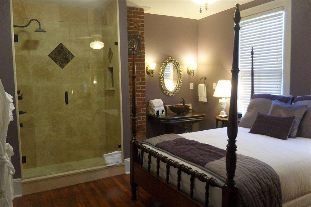 Carriage Way Inn Bed & Breakfast Adults Only - 21 Years Old And Up Сент-Огастин Экстерьер фото