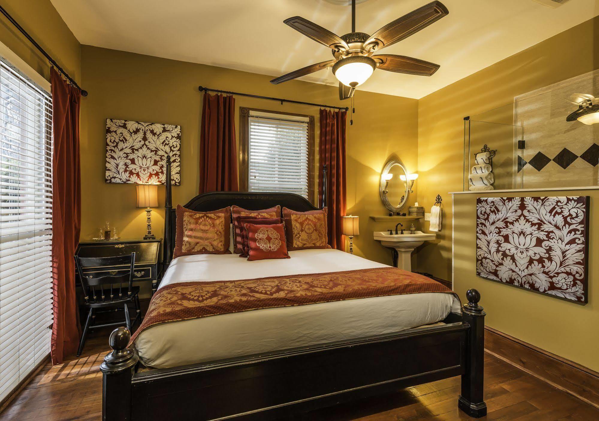Carriage Way Inn Bed & Breakfast Adults Only - 21 Years Old And Up Сент-Огастин Экстерьер фото