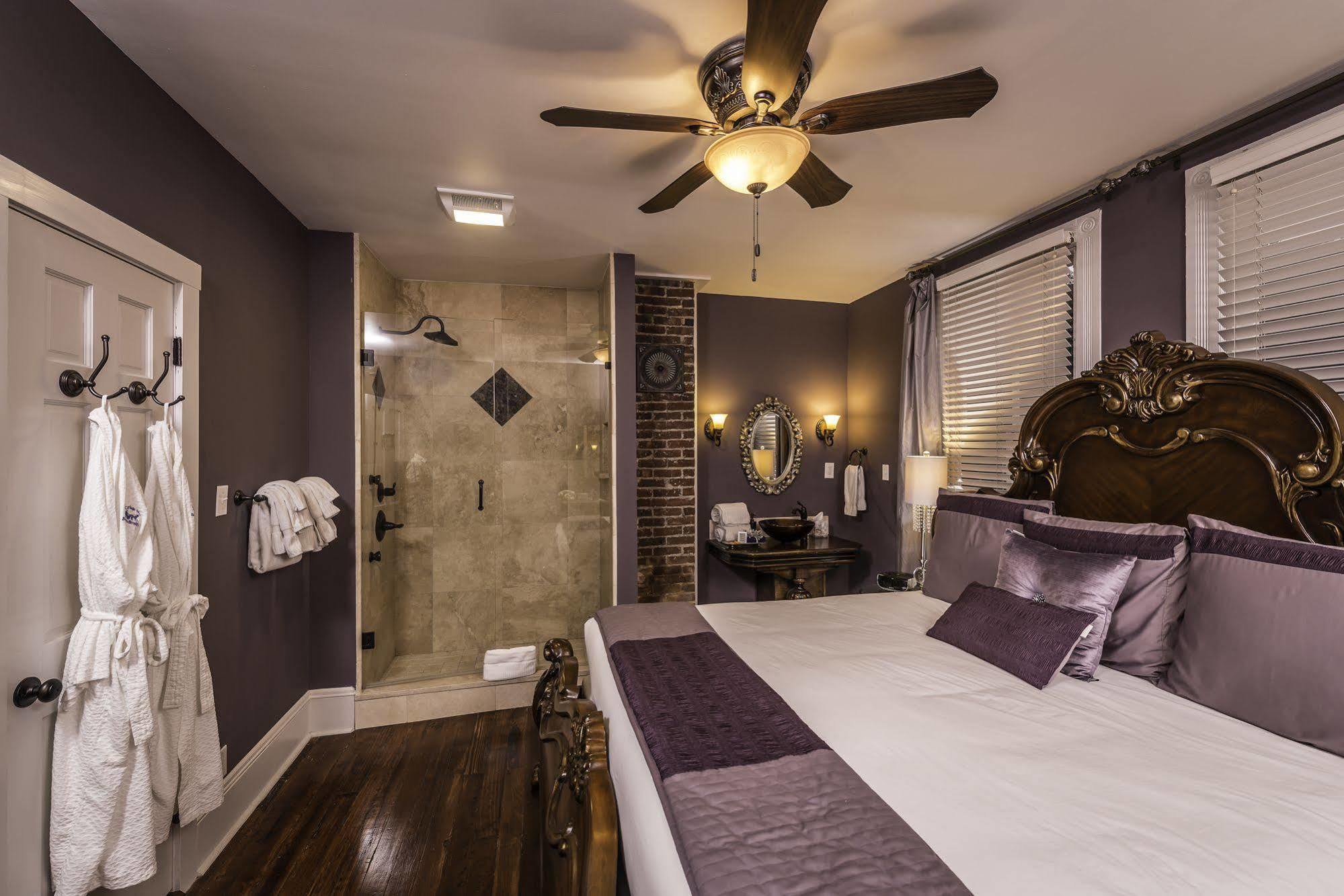 Carriage Way Inn Bed & Breakfast Adults Only - 21 Years Old And Up Сент-Огастин Экстерьер фото