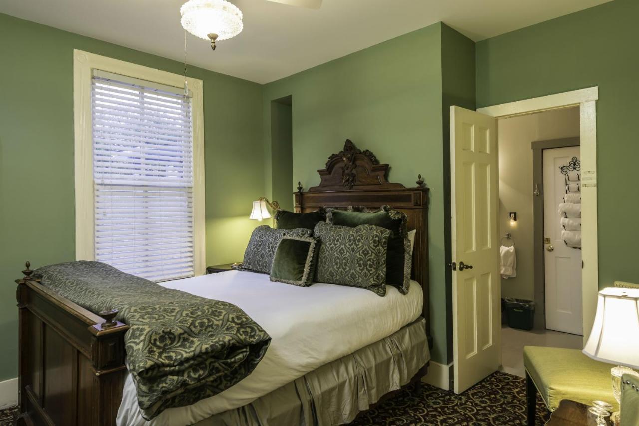 Carriage Way Inn Bed & Breakfast Adults Only - 21 Years Old And Up Сент-Огастин Экстерьер фото