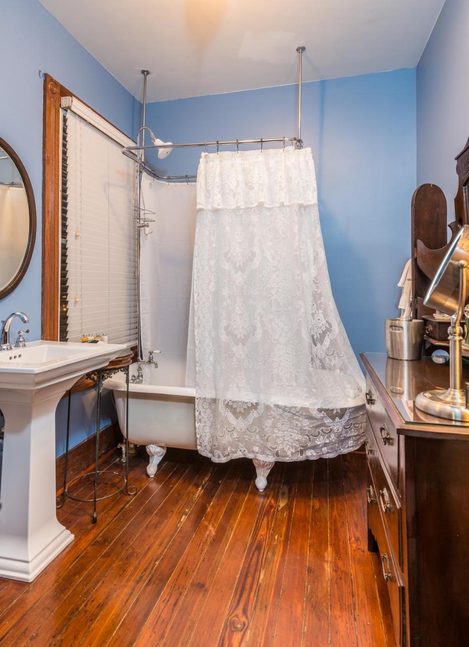 Carriage Way Inn Bed & Breakfast Adults Only - 21 Years Old And Up Сент-Огастин Экстерьер фото